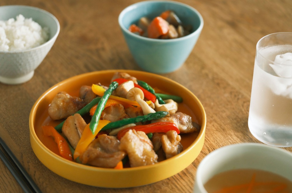 冷静と情熱 プレート（大）オレンジ | 波佐見焼のOEM オンライン