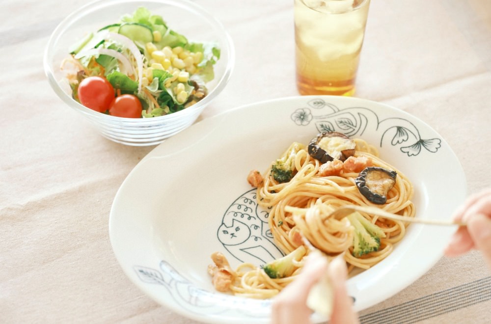 Cat オーバルプレート L | 波佐見焼のOEM オンラインショップ